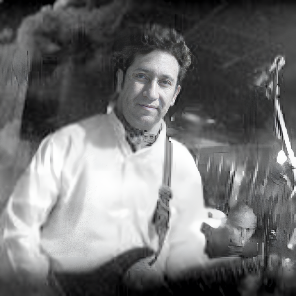 Hola y aquí estamos: Enrique Luna Hernández