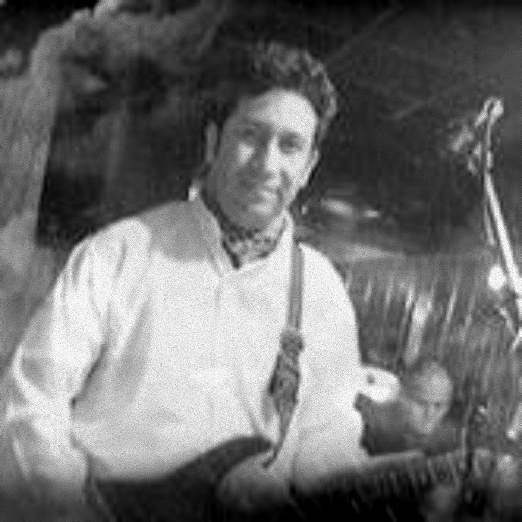 Hola y aquí estamos: Enrique Luna Hernández