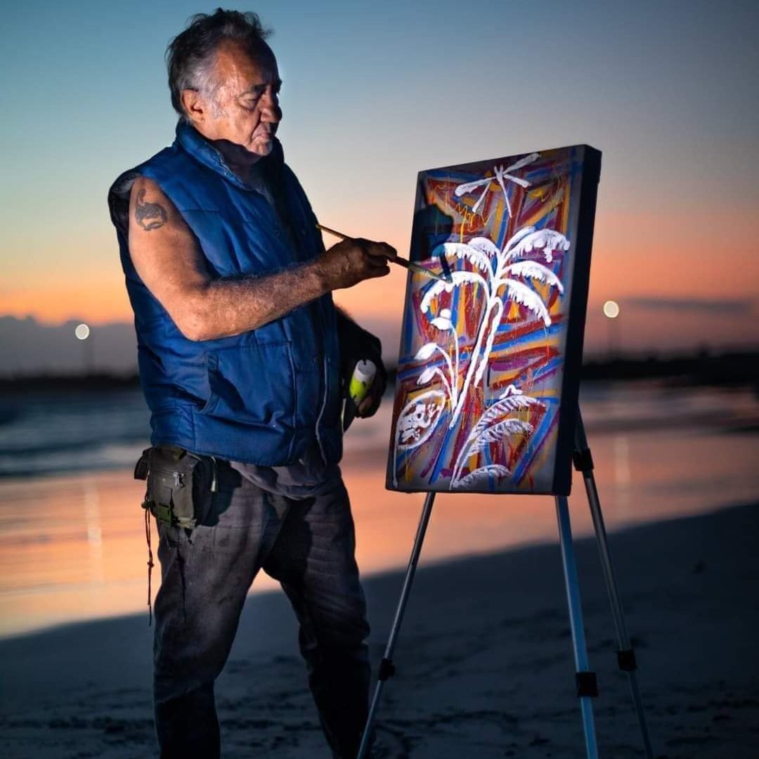 «La inspiración, pues sale como una cascada que me dan ganas de salir corriendo a plasmar»: Manuel Zardaín