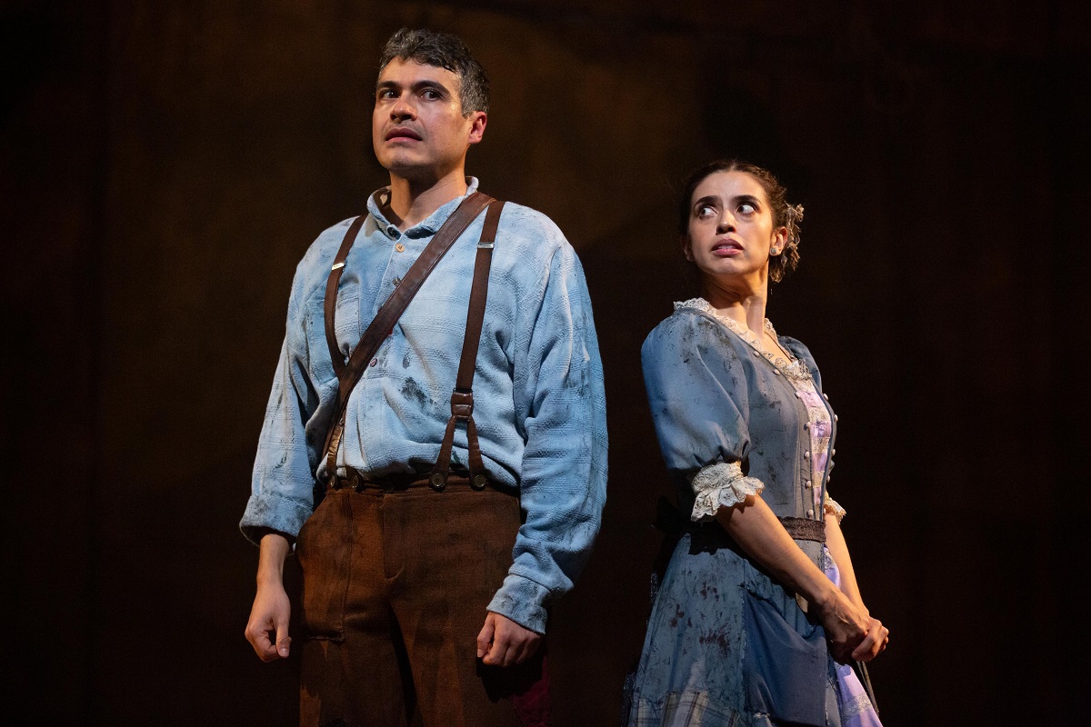 El Hilador un romance imposible, es una propuesta que trasciende el escenario