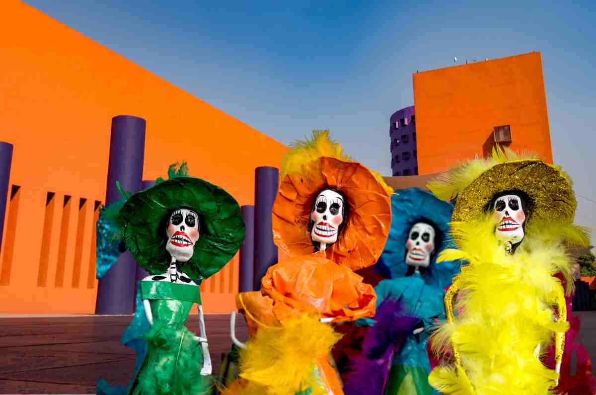 XXV Feria de las Calacas, una de las celebraciones más emblemáticas del Día de Muertos el el Pabellón de Cultura Comunitaria