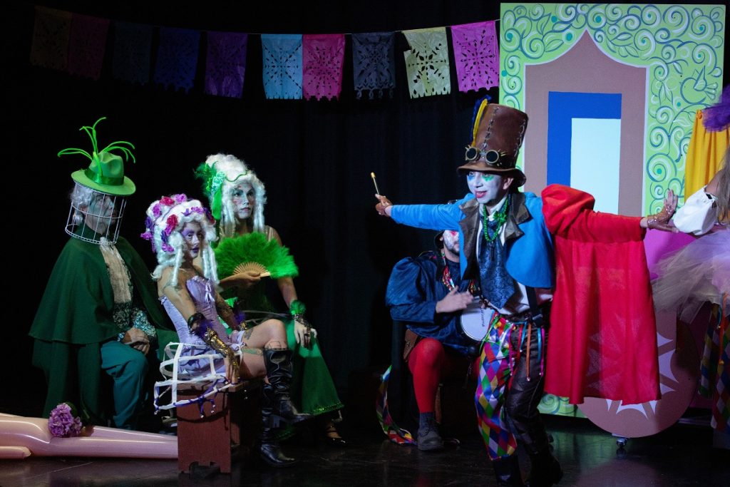 El arte vivo, crear conciencia sobre la relevancia de las expresiones escénicas y reconocer el trabajo de artistas